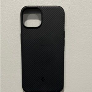 Spigen Matte Black Phone Case IPHONE 14 MAGNETIC